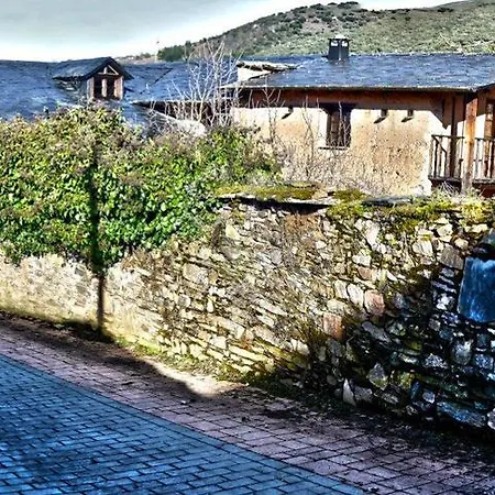Pico Del Lugar